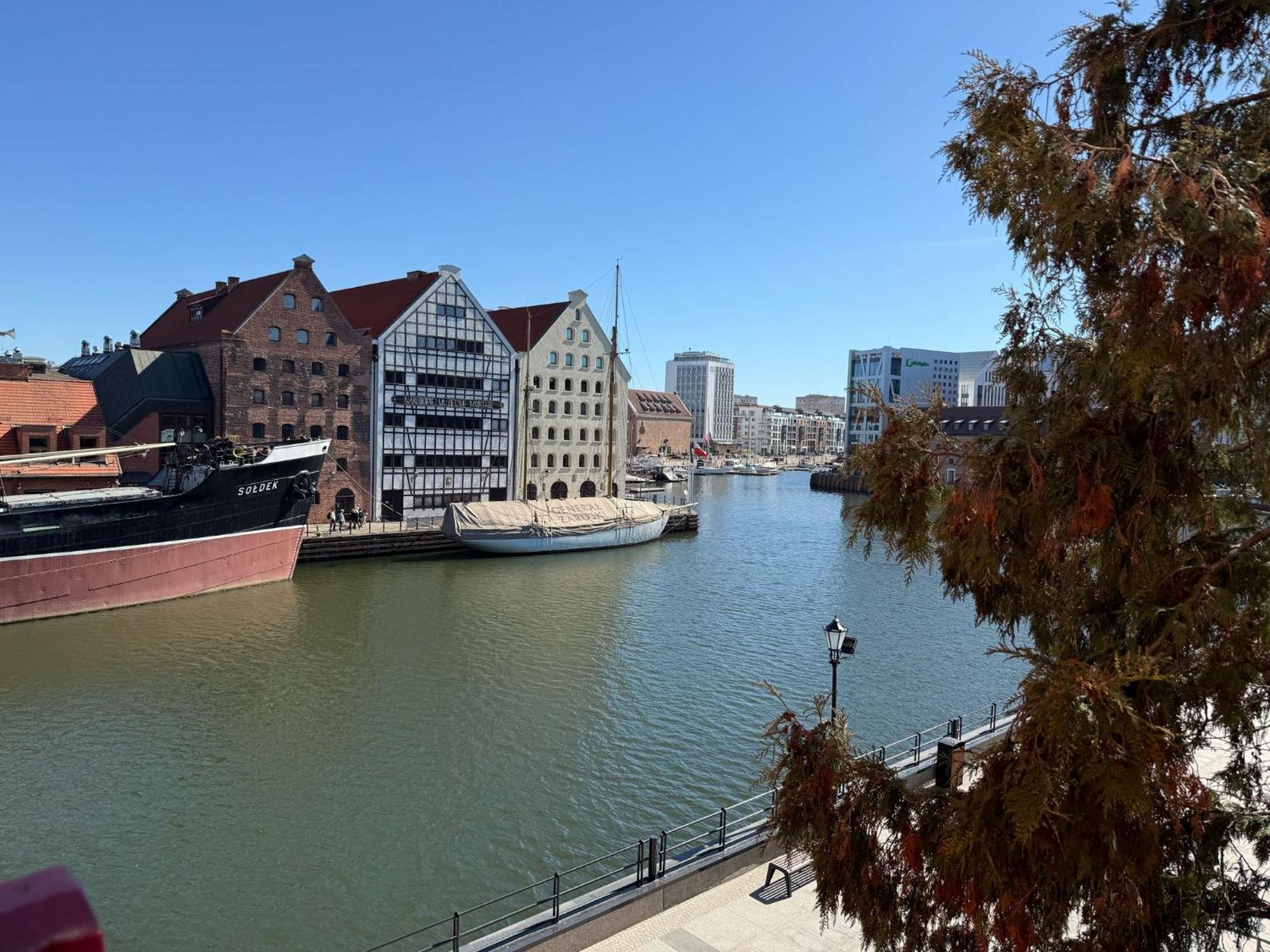 Motlawa Apartments - Old Town & River Viev, Fast Wifi Danzig Exterior foto
