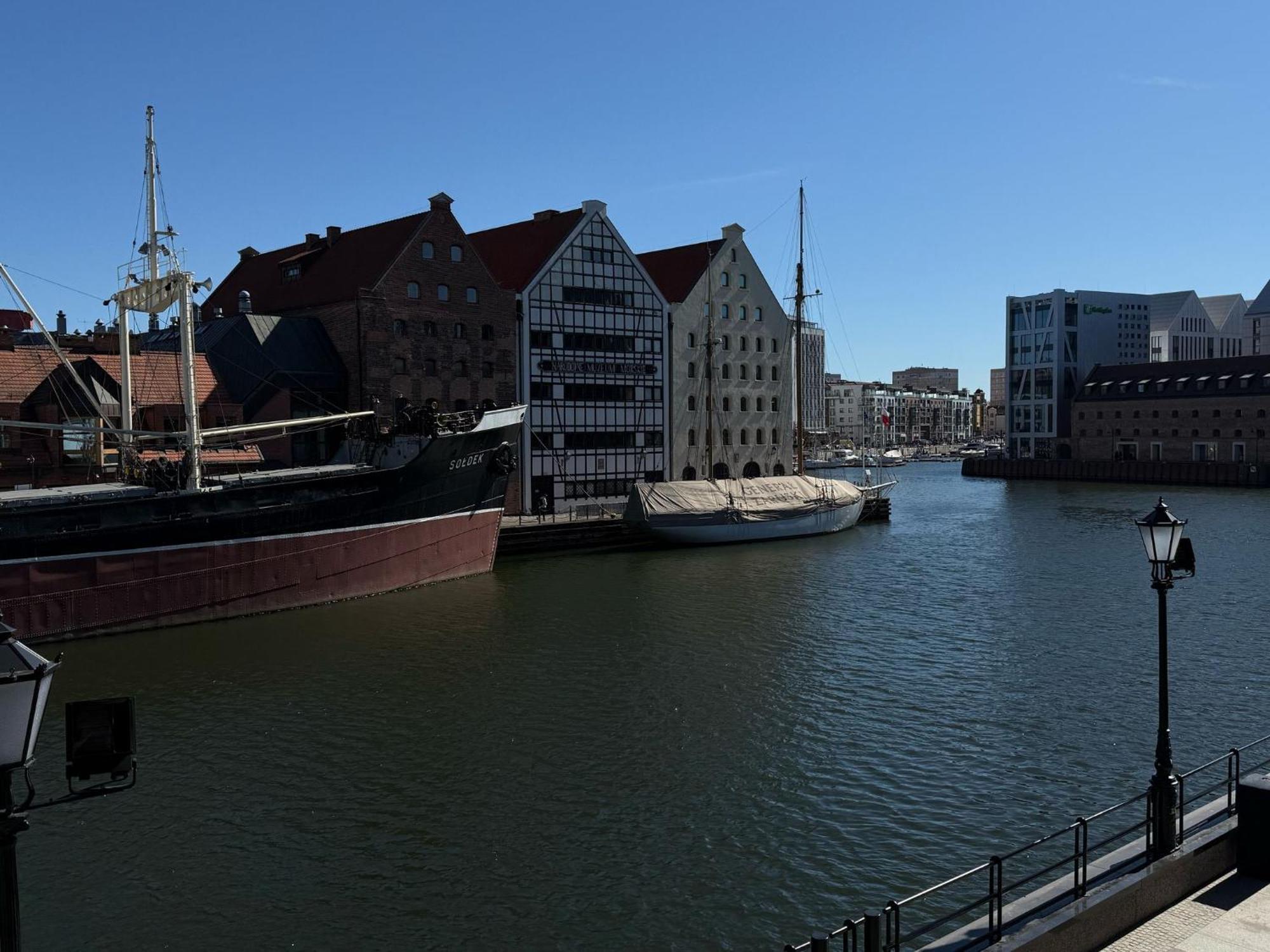 Motlawa Apartments - Old Town & River Viev, Fast Wifi Danzig Exterior foto